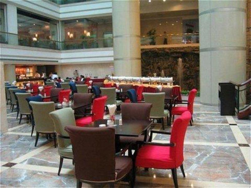 Hotel Baoan 4*