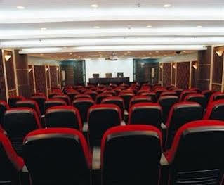 Baoan Hotel 4*